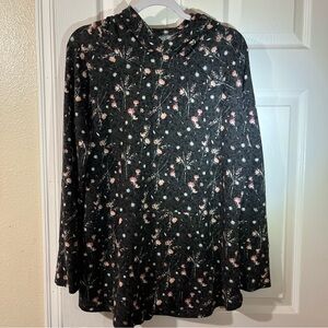 LuLaRoe Black Hoodie w/ Petite Pink Flowers Amber Front Pocket SOLD